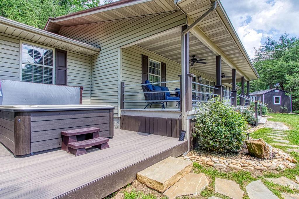 Tranquility Hollow, Indoor Pool, Game Room, 1089 Free Tickets Each Paid Day, Dollywood And More! Sevierville Exterior photo
