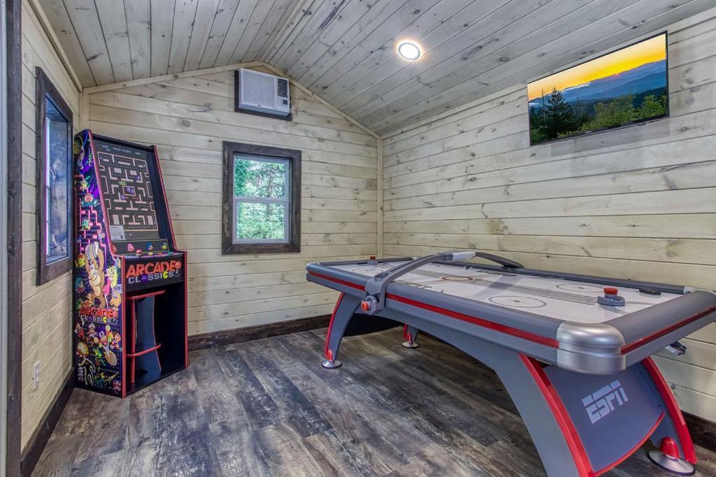 Tranquility Hollow, Indoor Pool, Game Room, 1089 Free Tickets Each Paid Day, Dollywood And More! Sevierville Exterior photo
